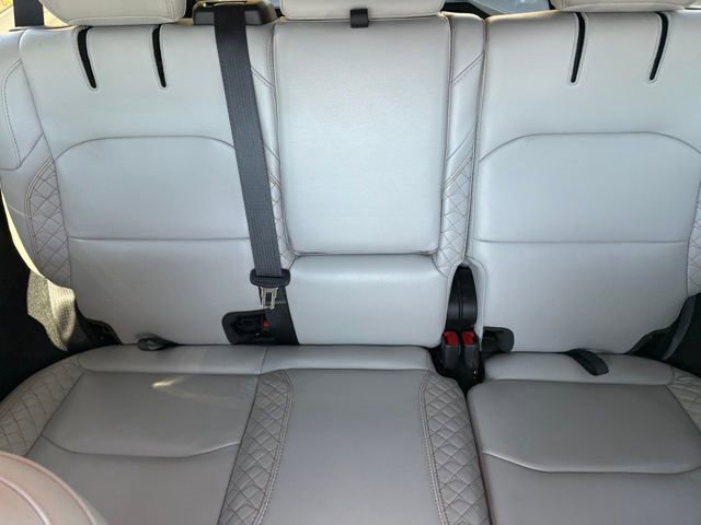 Used 2022 Jeep Wrangler Unlimited Sahara image 27