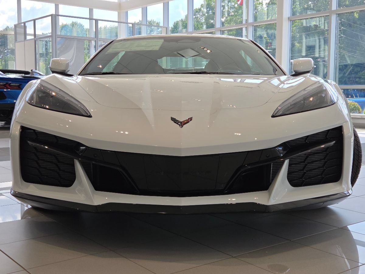 New 2027 Chevrolet Corvette Grand Sport w/ Grand Sport Launch Edition RWD image 17