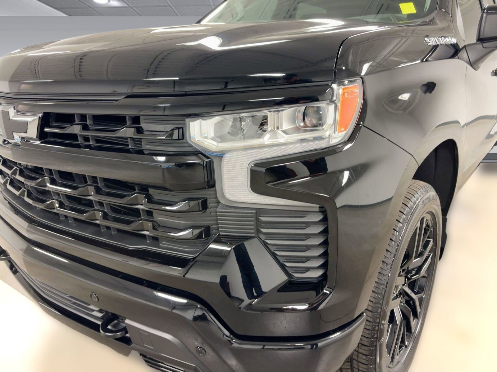 Used 2025 Chevrolet Silverado 1500 RST w/ Convenience Package II image 10