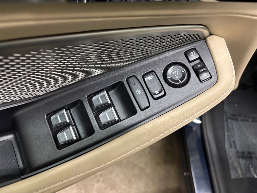 Certified 2023 Acura MDX SH-AWD w/ Technology Package image 13