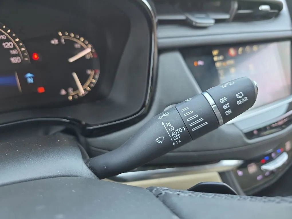 Used 2019 Cadillac XT5 AWD image 23