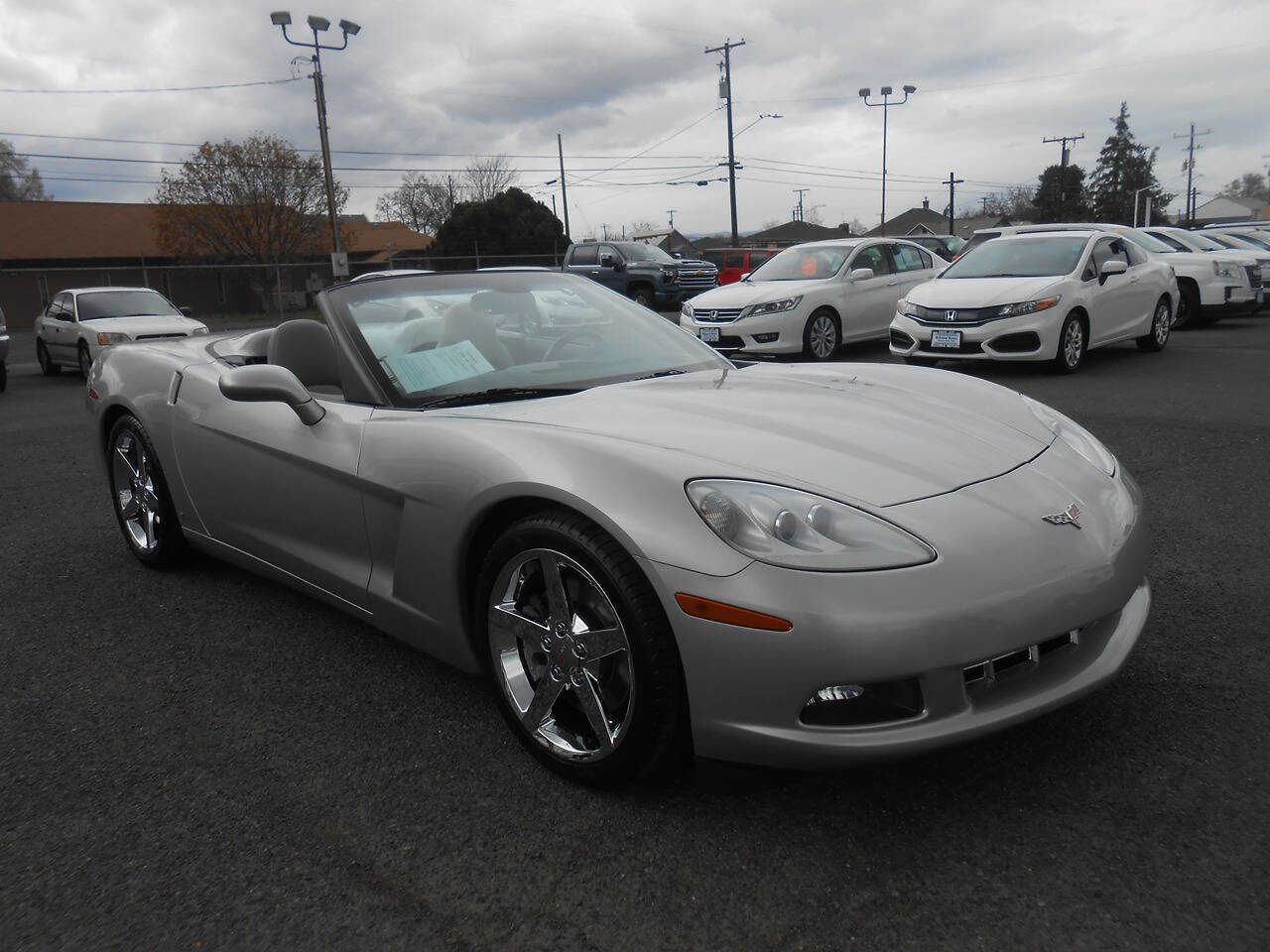 Used 2006 Chevrolet Corvette Convertible w/ Preferred Equipment Group image 3