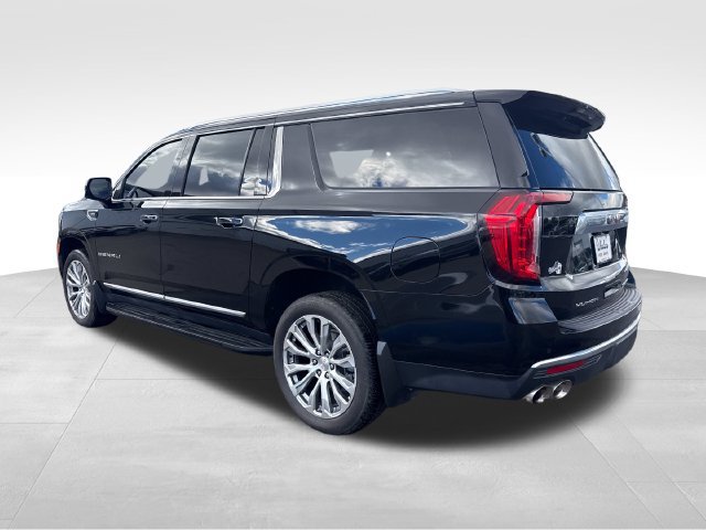 Used 2023 GMC Yukon XL Denali w/ LPO, Floor Liner Package AWD/4WD image 3