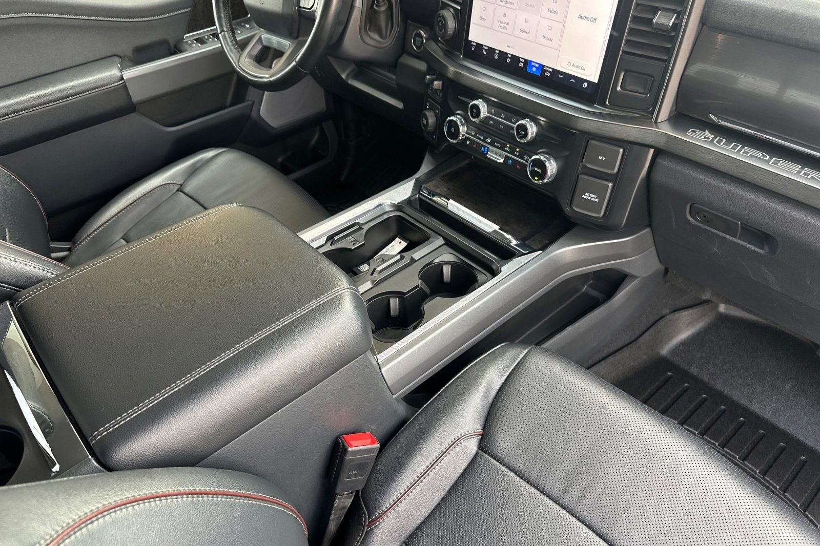 Used 2023 Ford F250 Lariat w/ Lariat Ultimate Package image 16