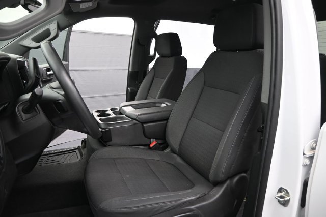 Used 2022 Chevrolet Silverado 1500 Custom w/ Safety Confidence Package AWD/4WD image 11