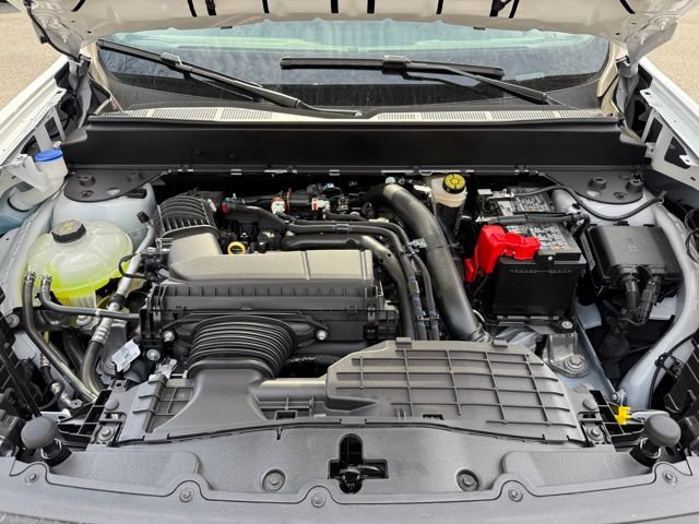 New 2026 Ford Maverick XLT w/ XLT Luxury Package AWD/4WD image 12