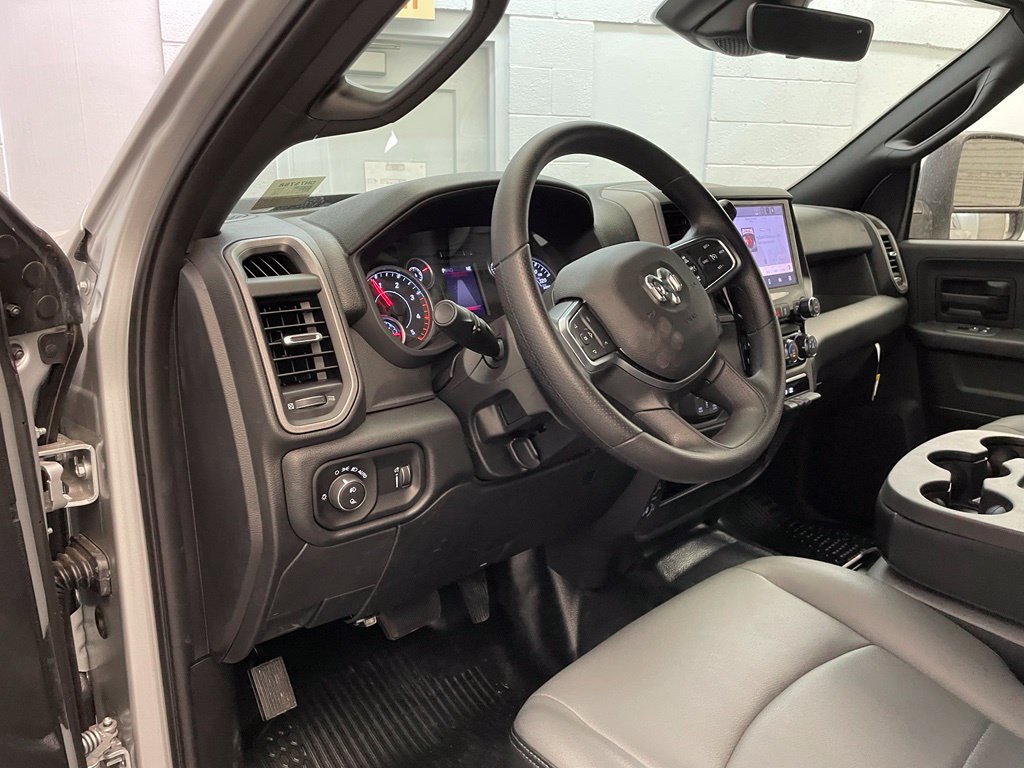 New 2026 RAM 3500 Tradesman AWD/4WD image 15