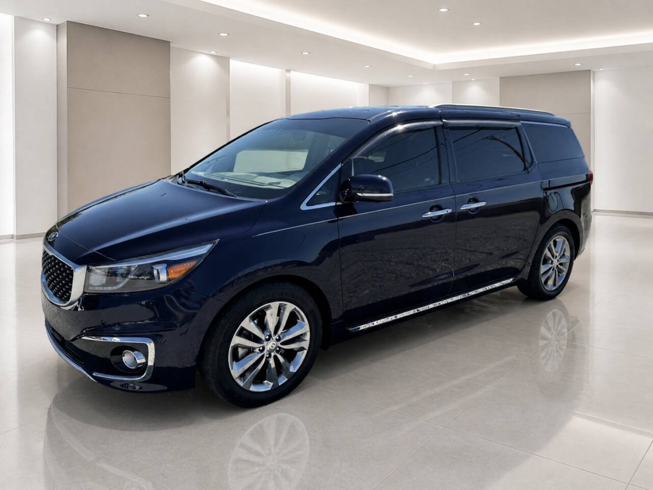 Used 2018 Kia Sedona SX Limited w/ SX Limited Prestige Package FWD image 2