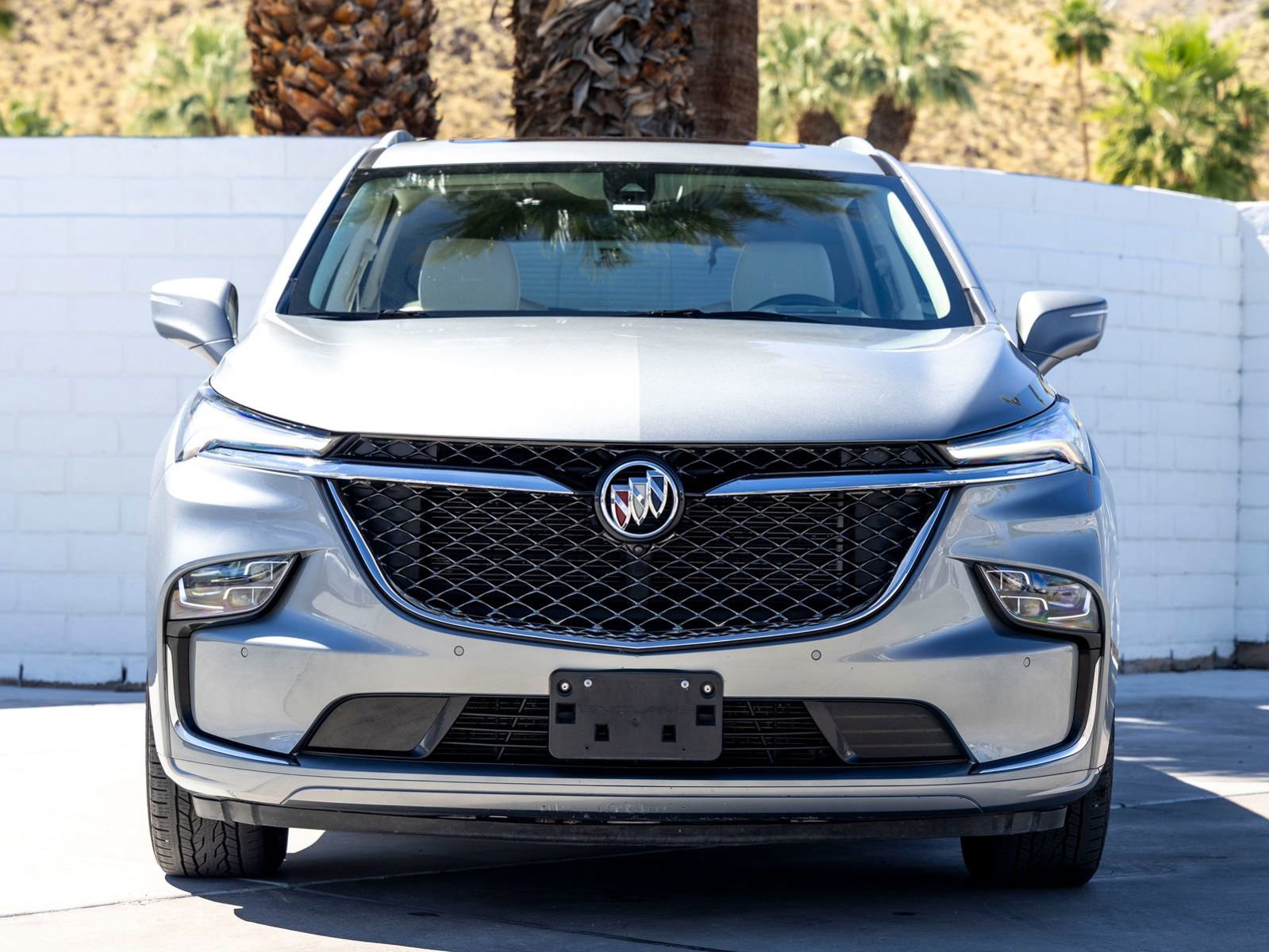 Used 2023 Buick Enclave Avenir w/ Avenir Technology Package image 4