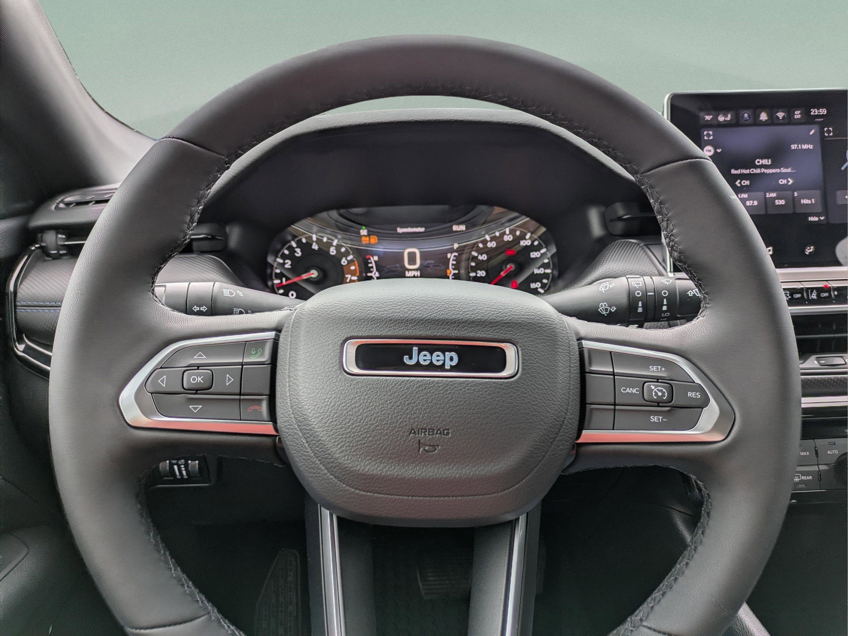 New 2026 Jeep Compass Latitude w/ Sun and Sound Group image 31