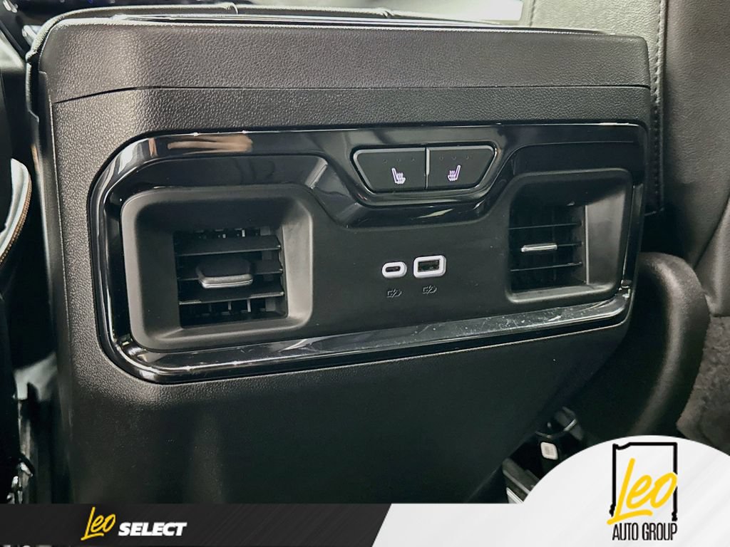 Used 2024 GMC Sierra 1500 AT4 w/ Technology Package AWD/4WD image 30