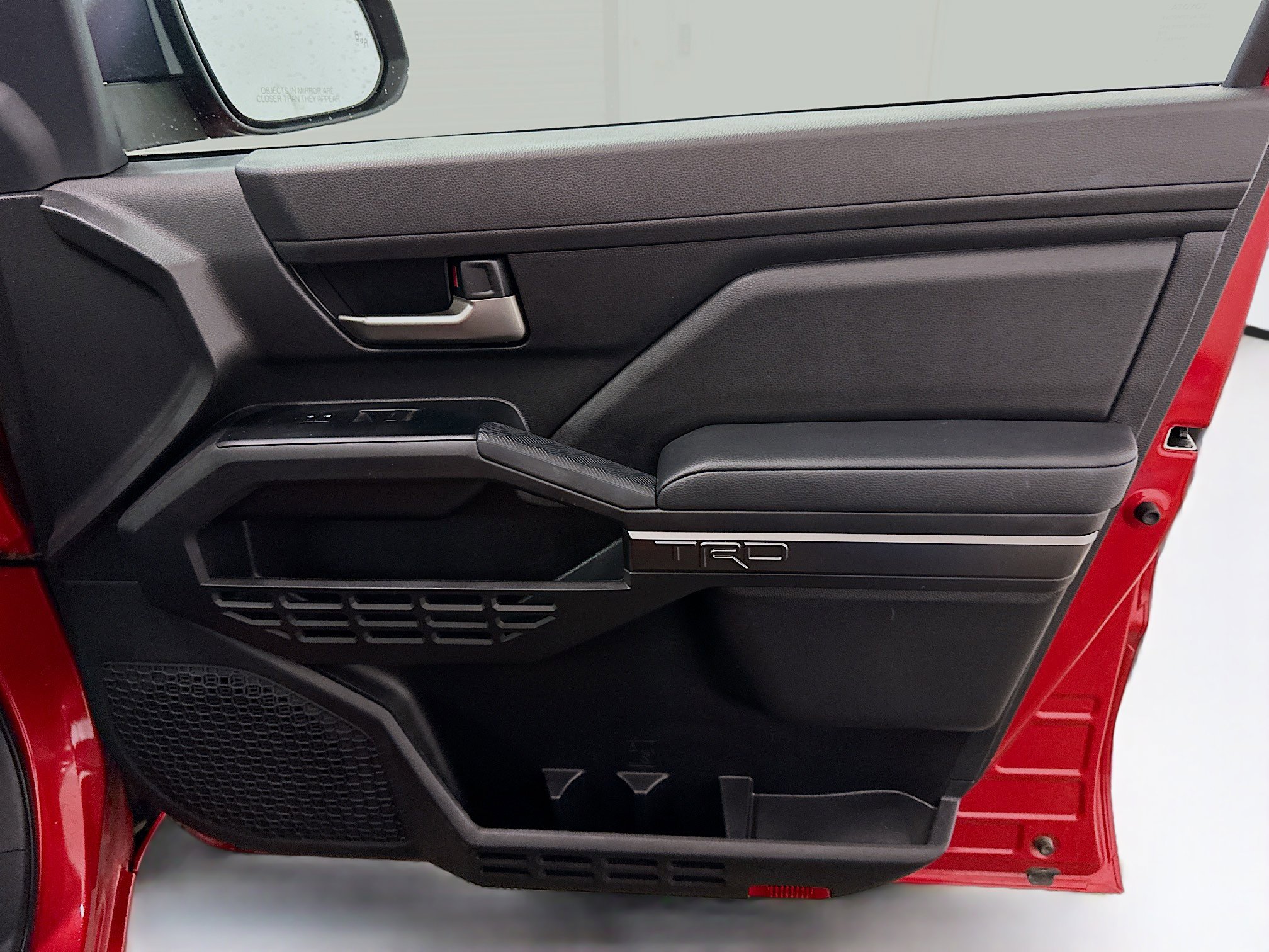 Used 2025 Toyota Tacoma TRD Off-Road image 33