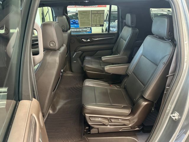 Used 2022 GMC Yukon XL Denali AWD/4WD image 6