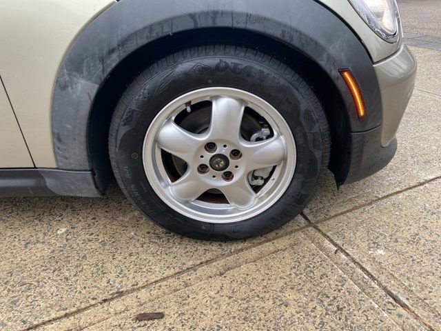 Used 2011 MINI Cooper Clubman Base image 23