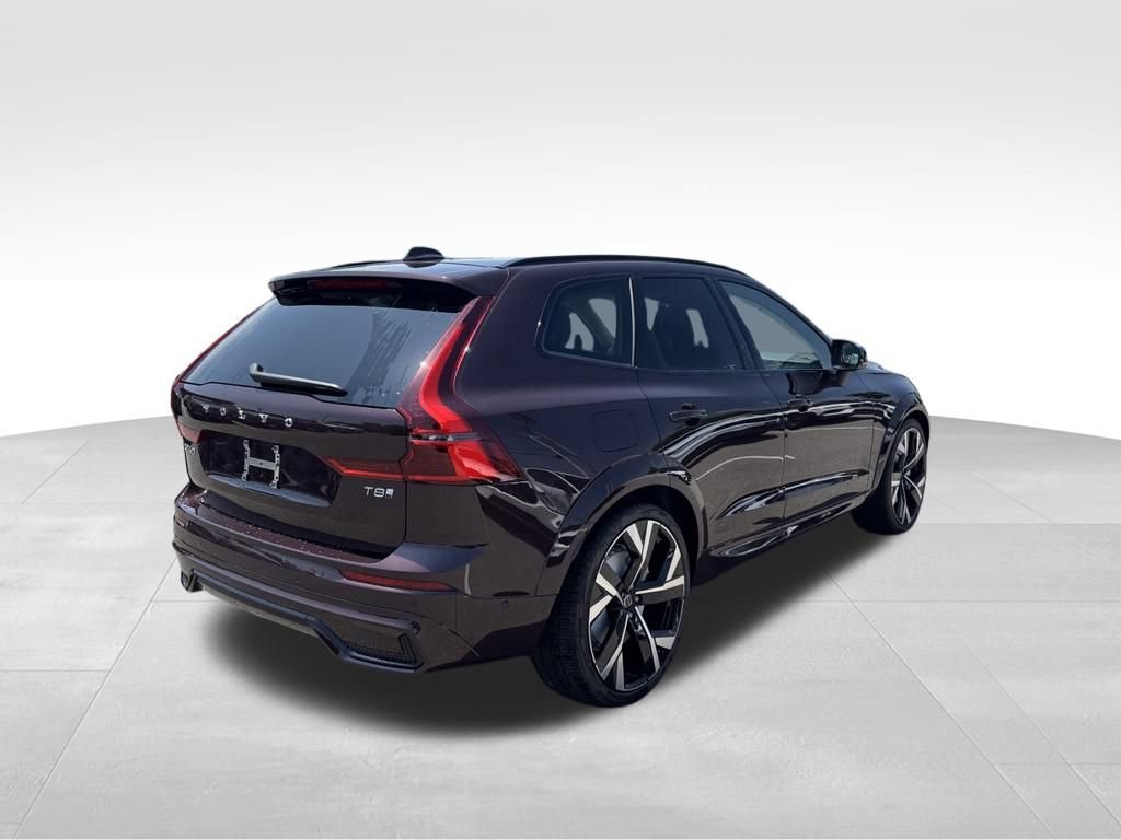 New 2026 Volvo XC60 T8 Ultra w/ Climate Package AWD/4WD image 6