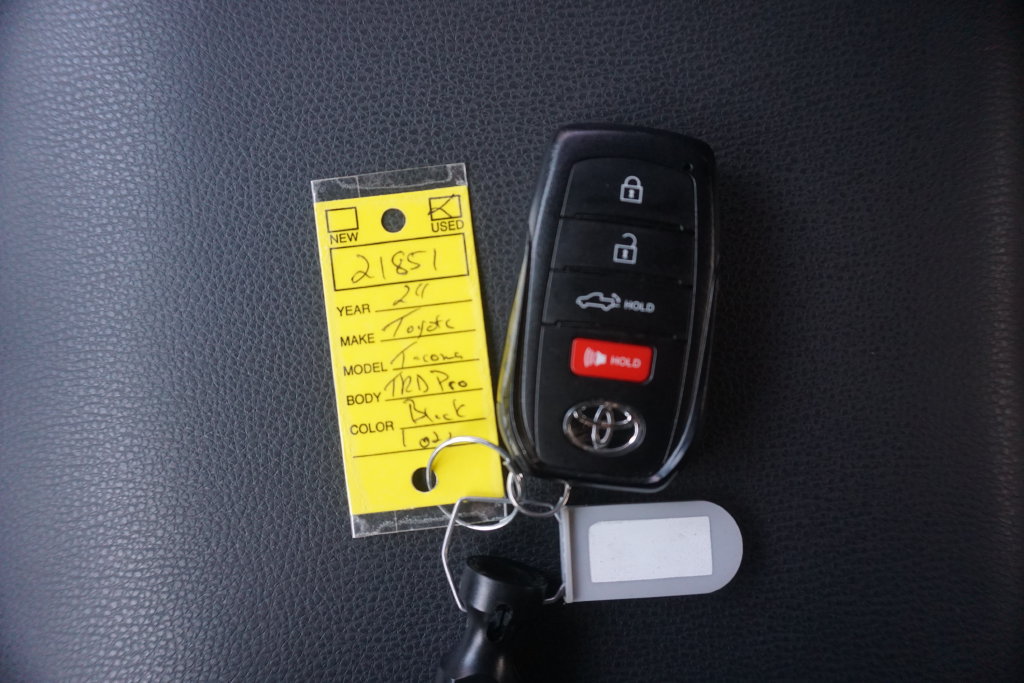 Used 2024 Toyota Tacoma TRD Pro AWD/4WD image 34