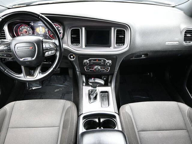Used 2022 Dodge Charger SXT image 18
