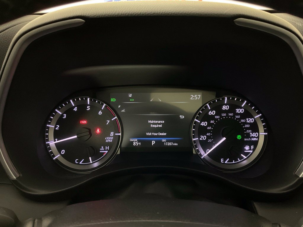 Used 2025 Toyota Highlander XLE FWD image 29