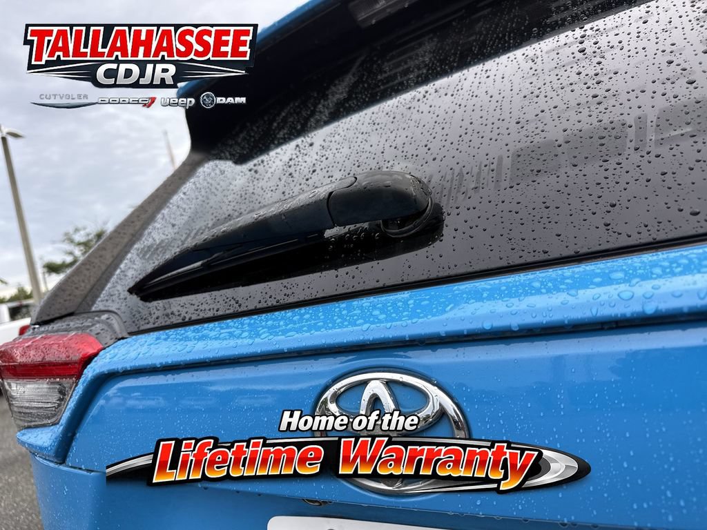 Used 2021 Toyota RAV4 LE FWD image 6