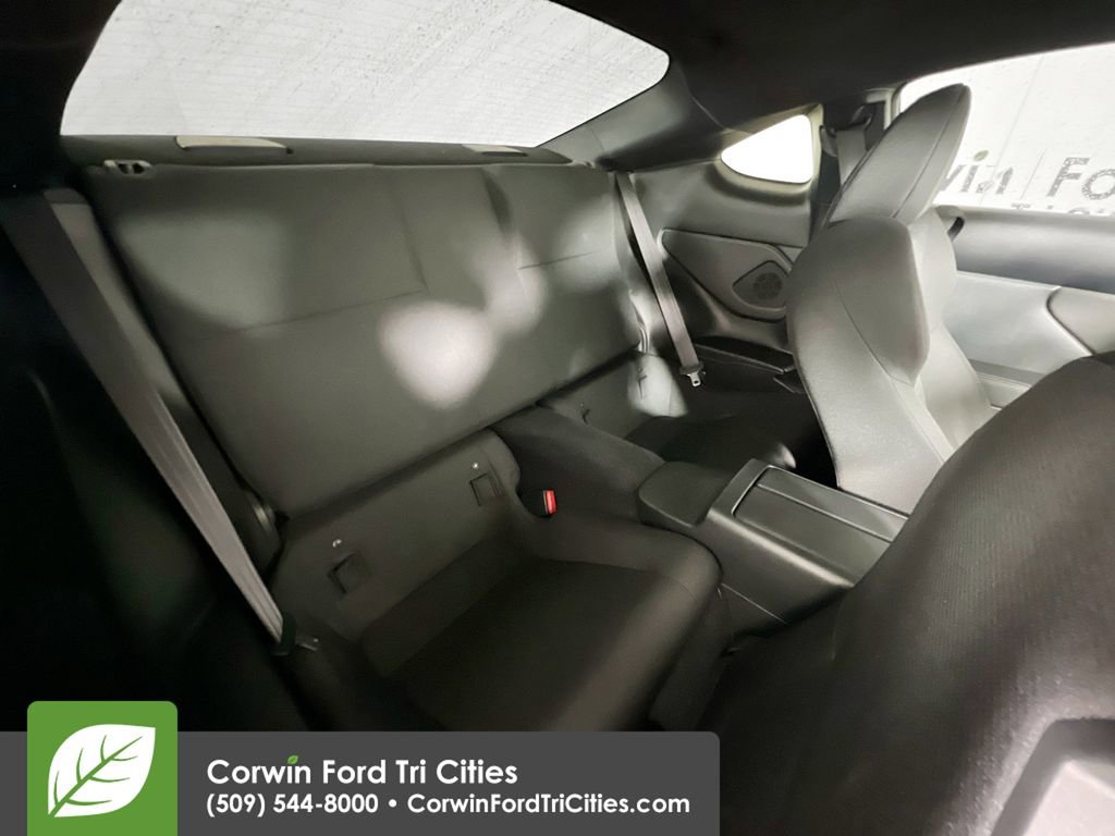 Used 2022 Toyota GR86 Base image 16