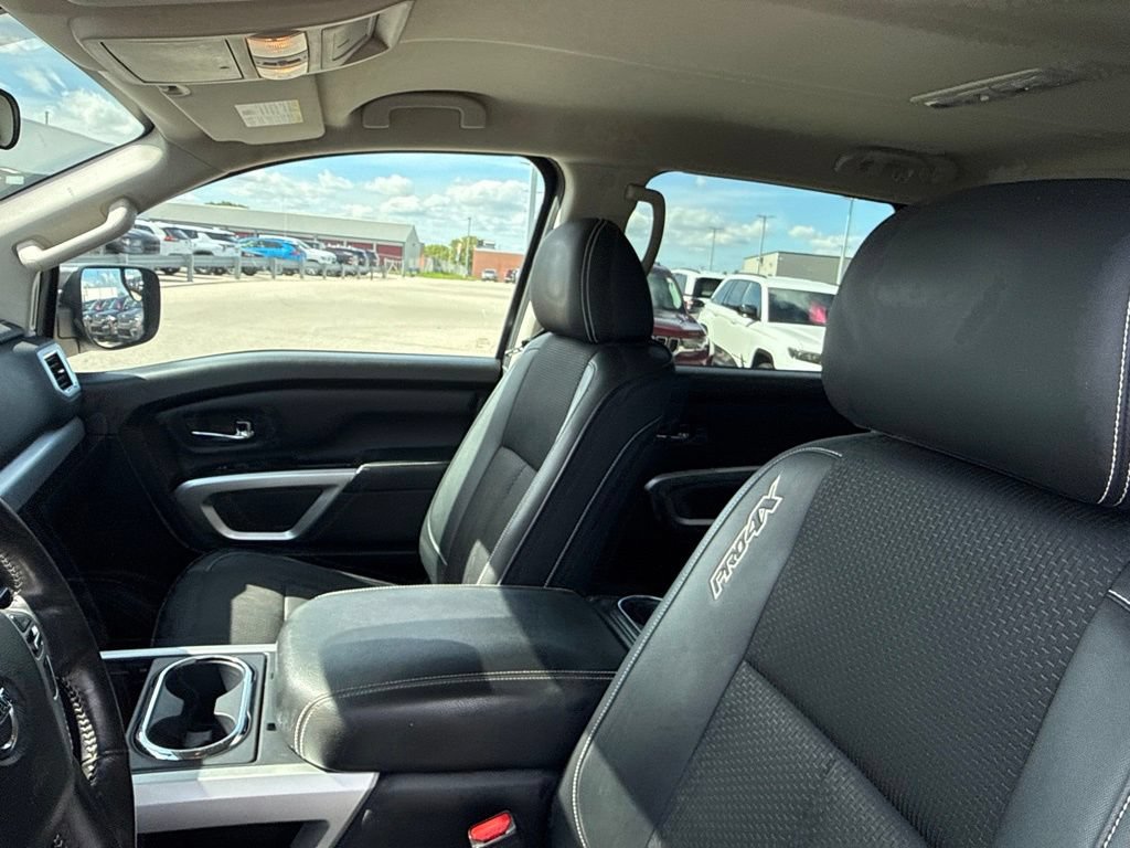 Used 2018 Nissan Titan PRO-4X AWD/4WD image 22