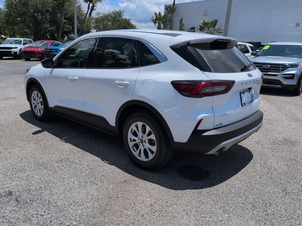 Used 2024 Ford Escape Active FWD image 5