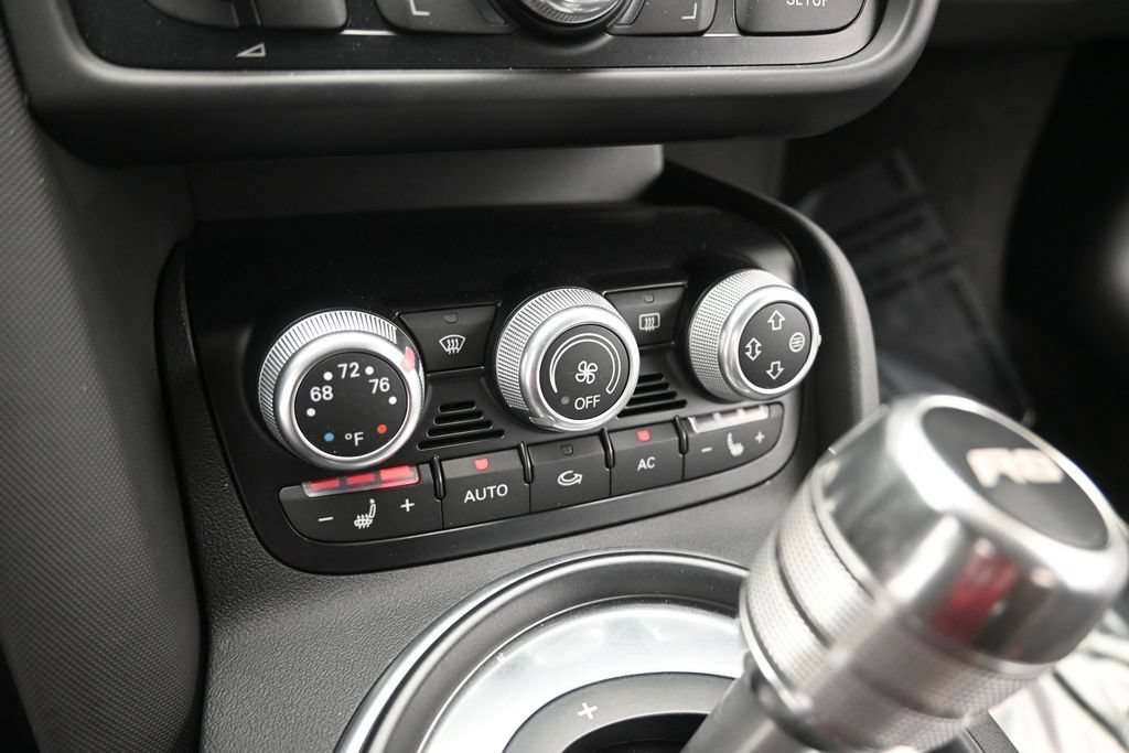 Used 2012 Audi R8 V8 AWD/4WD image 26
