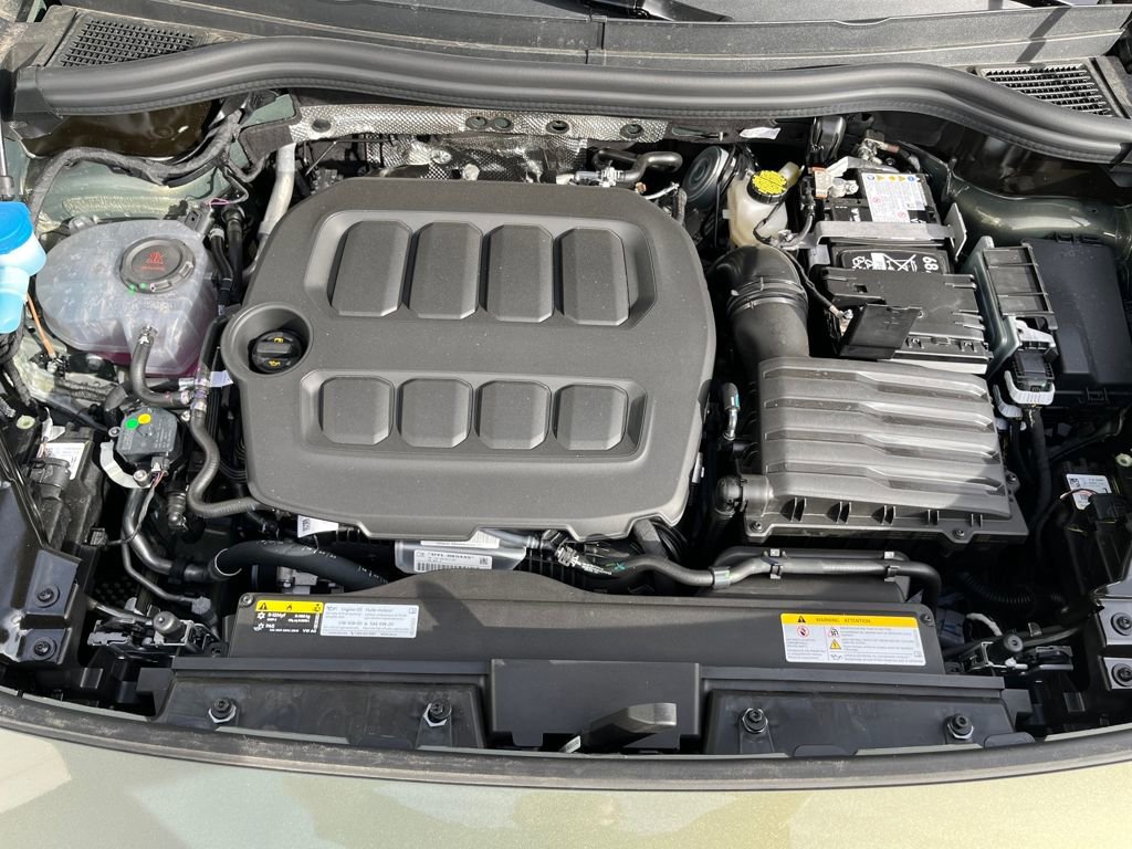 New 2026 Volkswagen Tiguan SE R-Line image 25