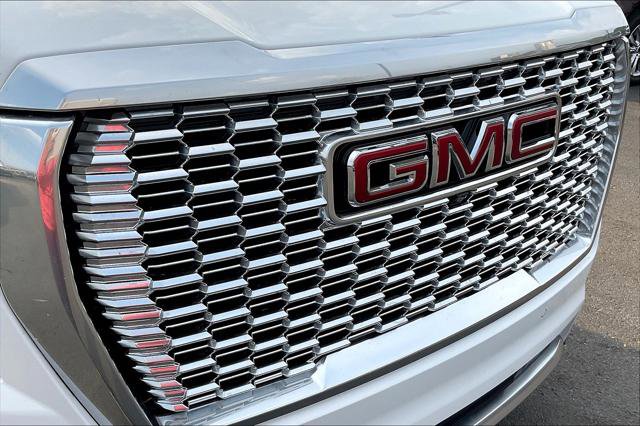 Used 2024 GMC Yukon Denali image 30