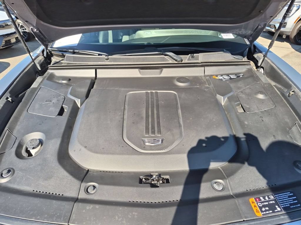 Certified 2024 Cadillac Lyriq Tech AWD/4WD image 23