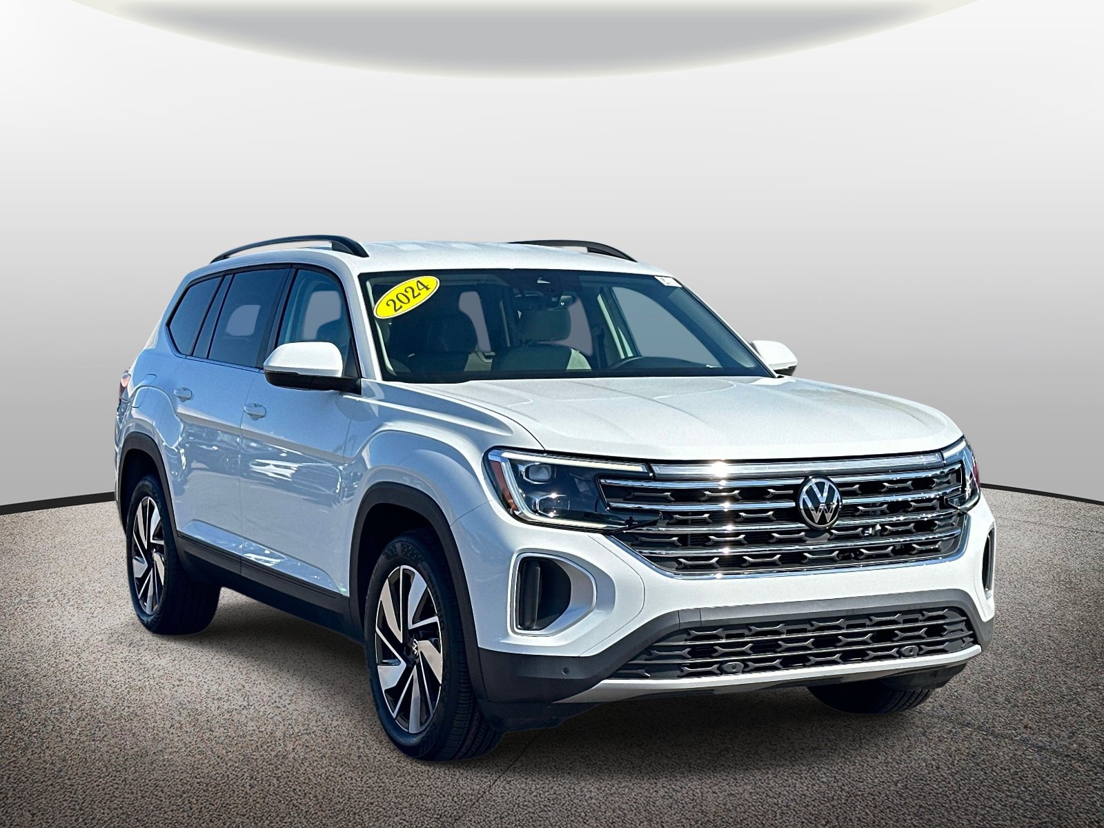 Used 2024 Volkswagen Atlas SE AWD/4WD image 6