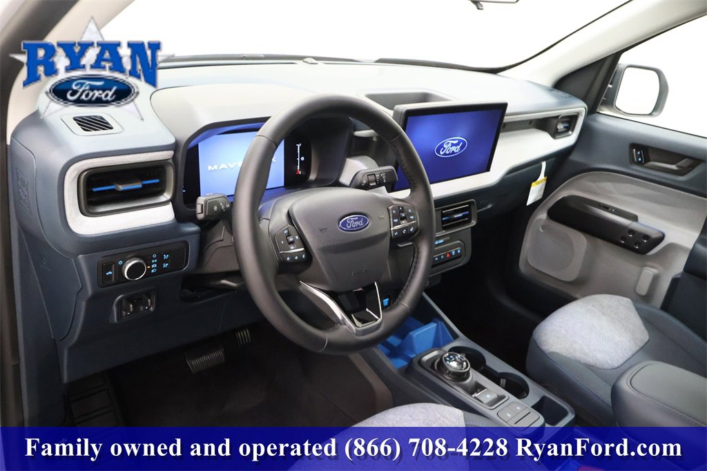 New 2025 Ford Maverick XLT w/ XLT Luxury Package image 17