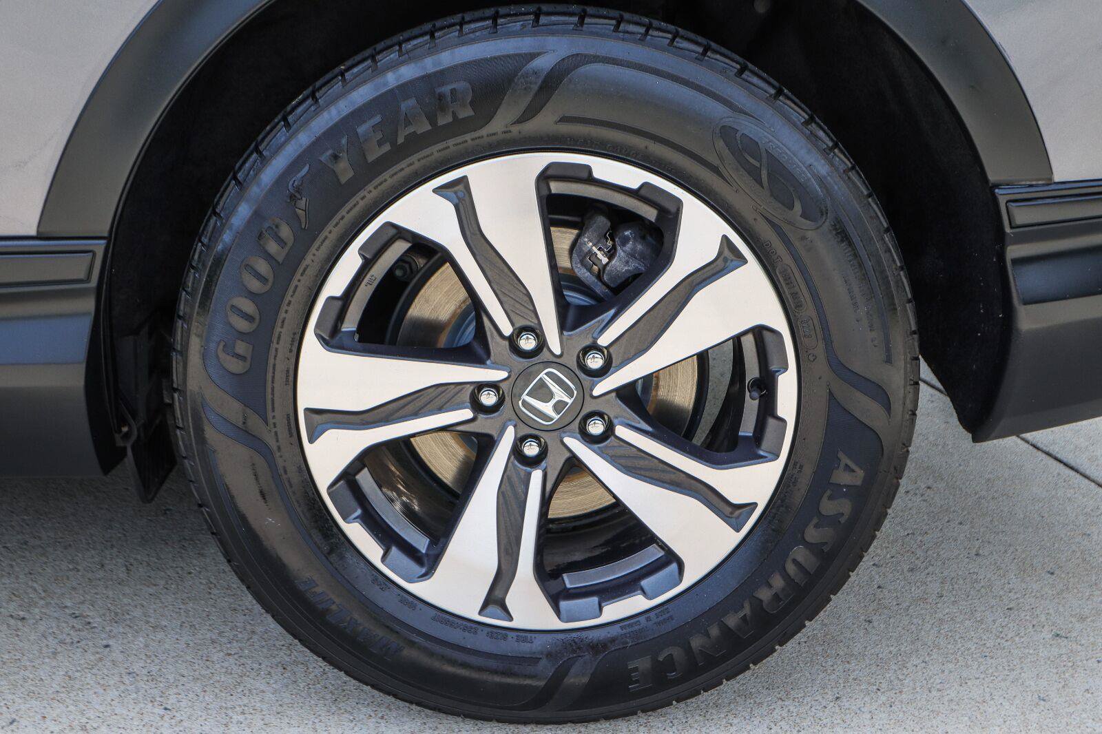 Used 2019 Honda CR-V LX image 17