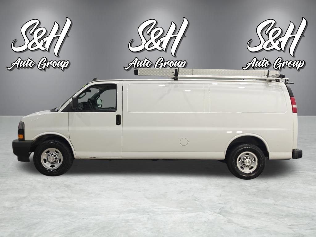 Used 2019 Chevrolet Express 3500 Extended w/ Driver Convenience Package RWD image 15