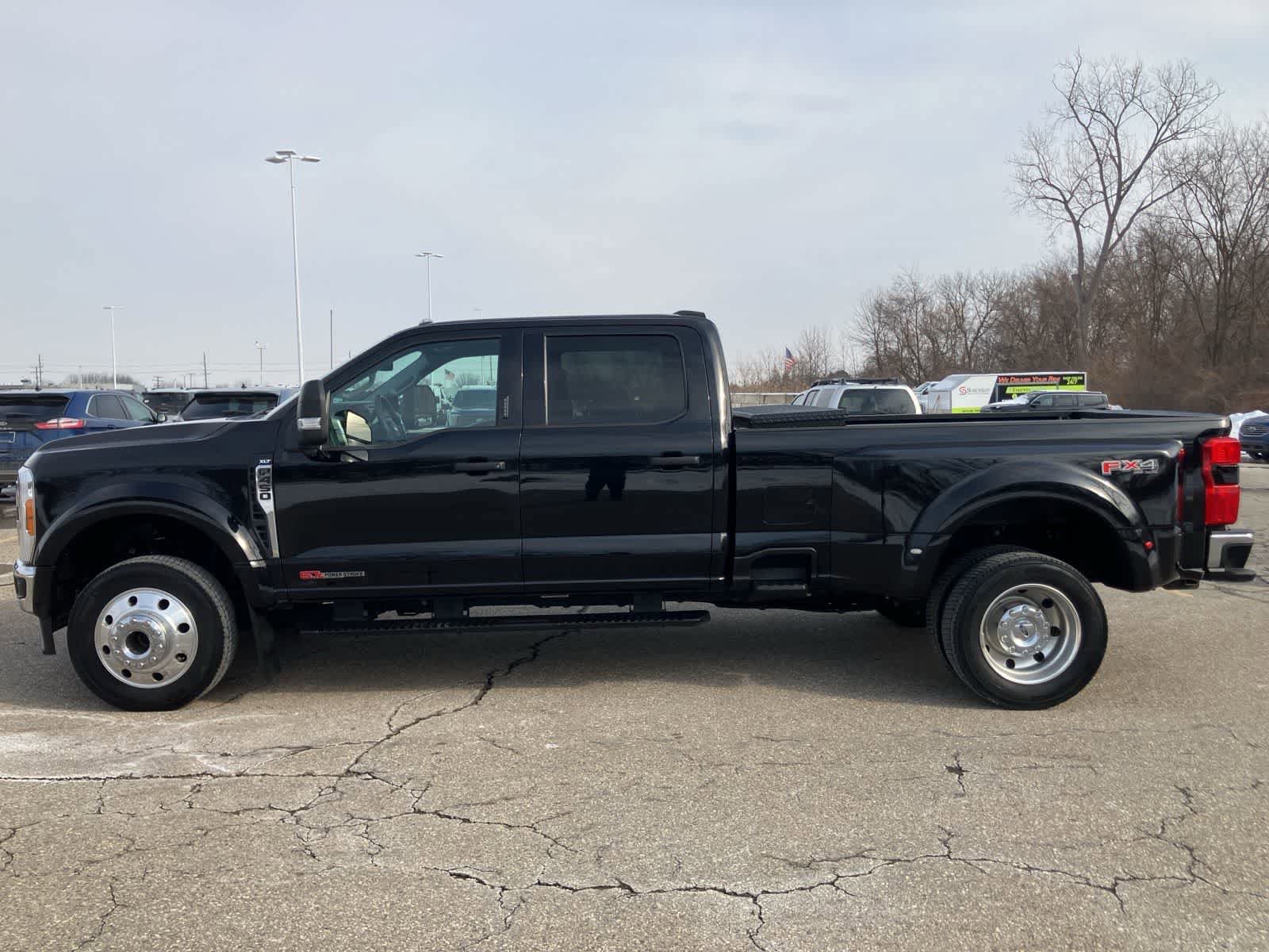Used 2023 Ford F450 XLT w/ 360-Degree Camera Package image 8