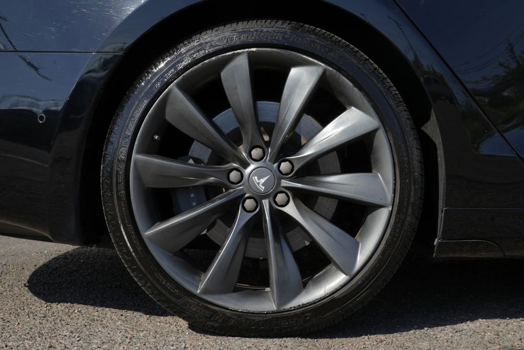 Used 2017 Tesla Model S 75 RWD image 9