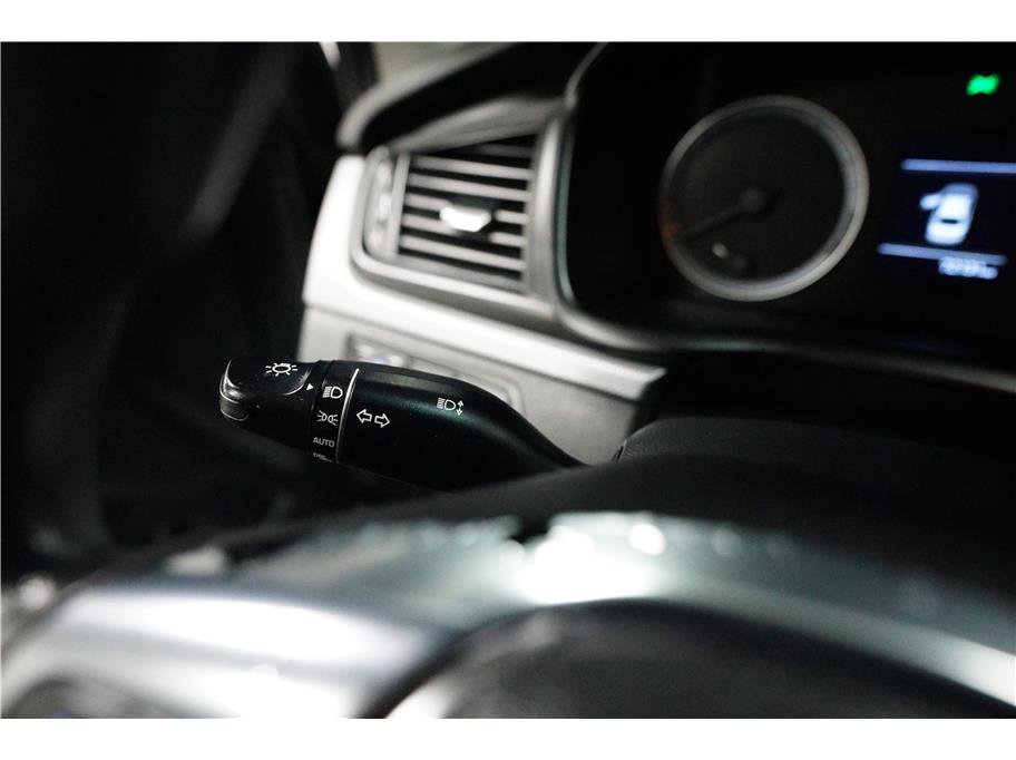 Used 2018 Hyundai Sonata SE w/ Cargo Package image 26