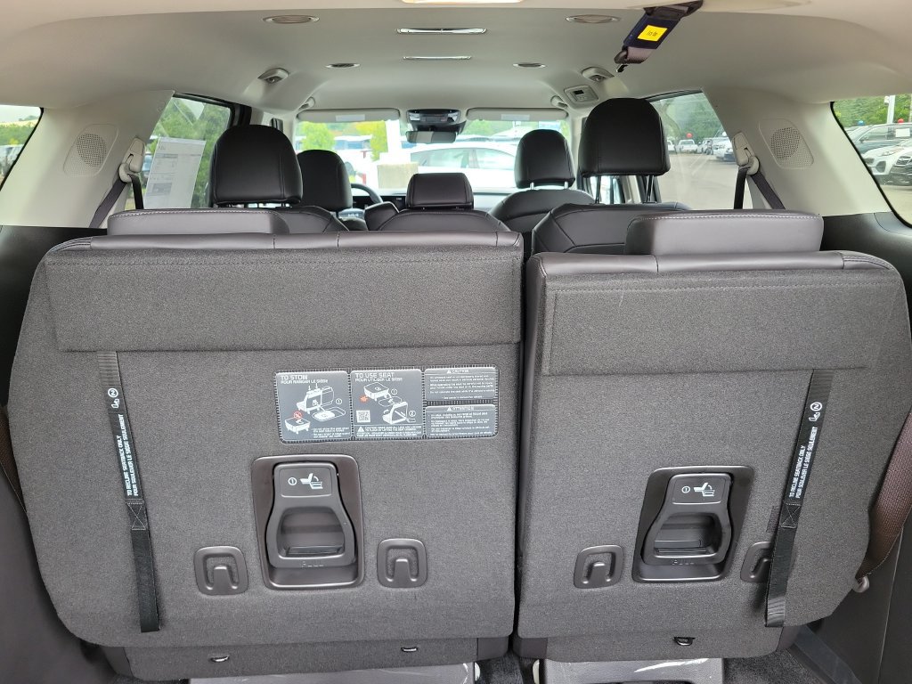 New 2027 Kia Carnival LXS FWD image 26