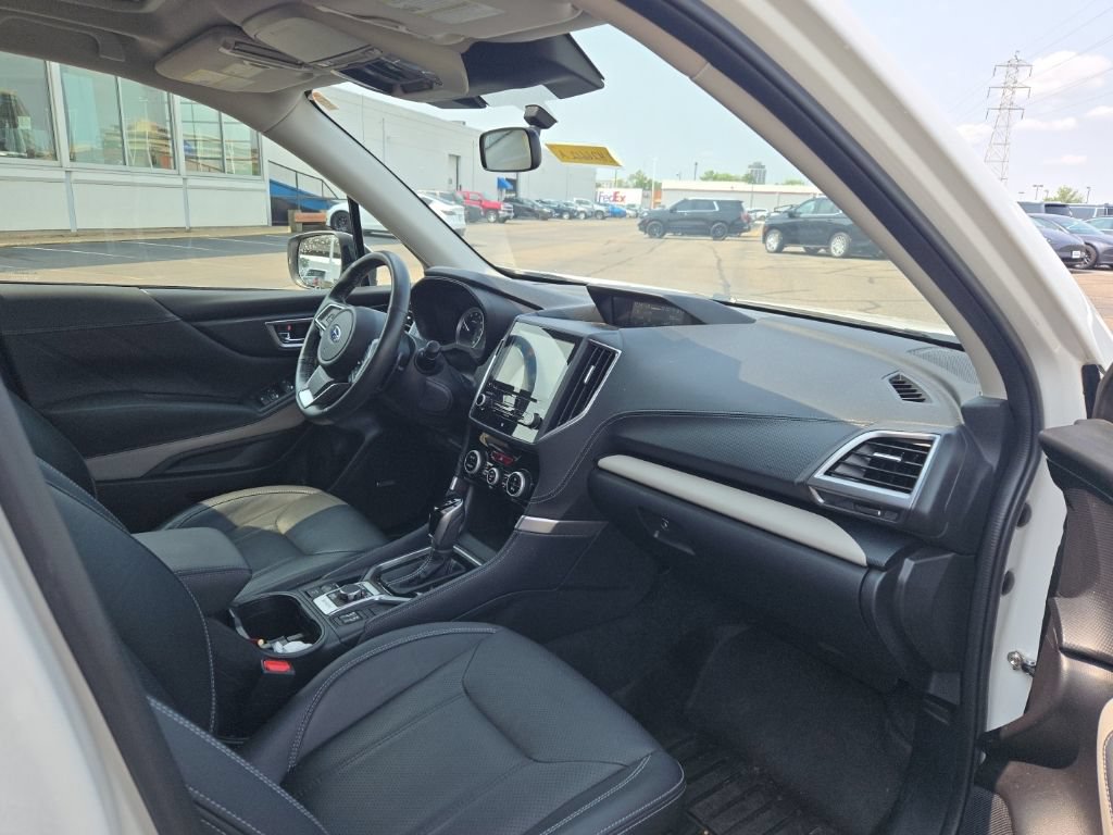 Used 2022 Subaru Forester Limited AWD/4WD image 15