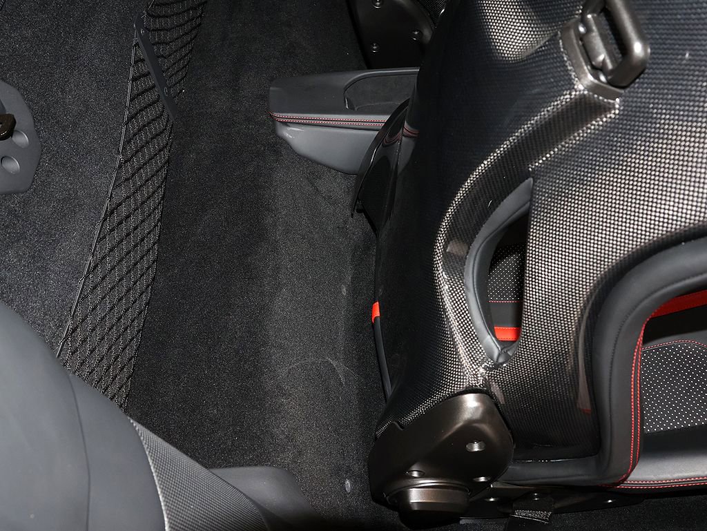 Certified 2021 Ferrari F8 Tributo RWD image 41