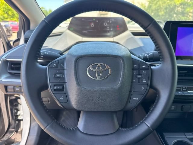 Used 2024 Toyota Prius LE FWD image 13