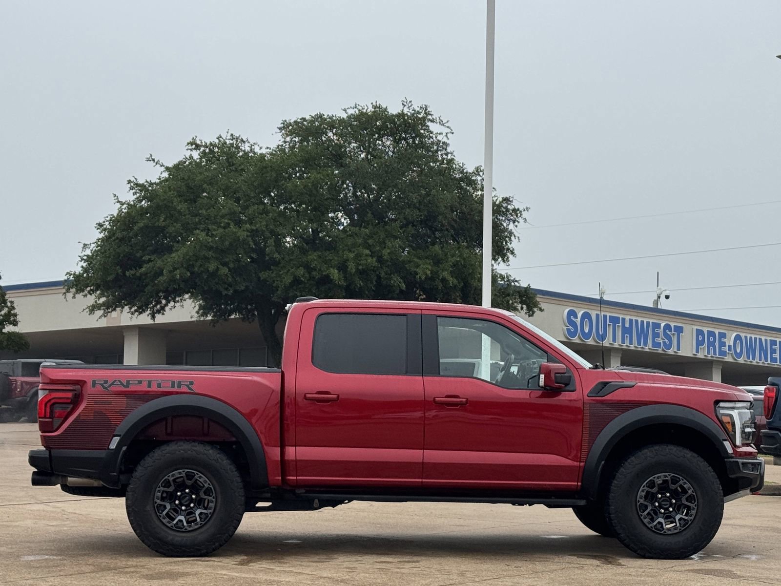 Used 2024 Ford F150 Raptor w/ Equipment Group 803A Raptor R AWD/4WD image 3