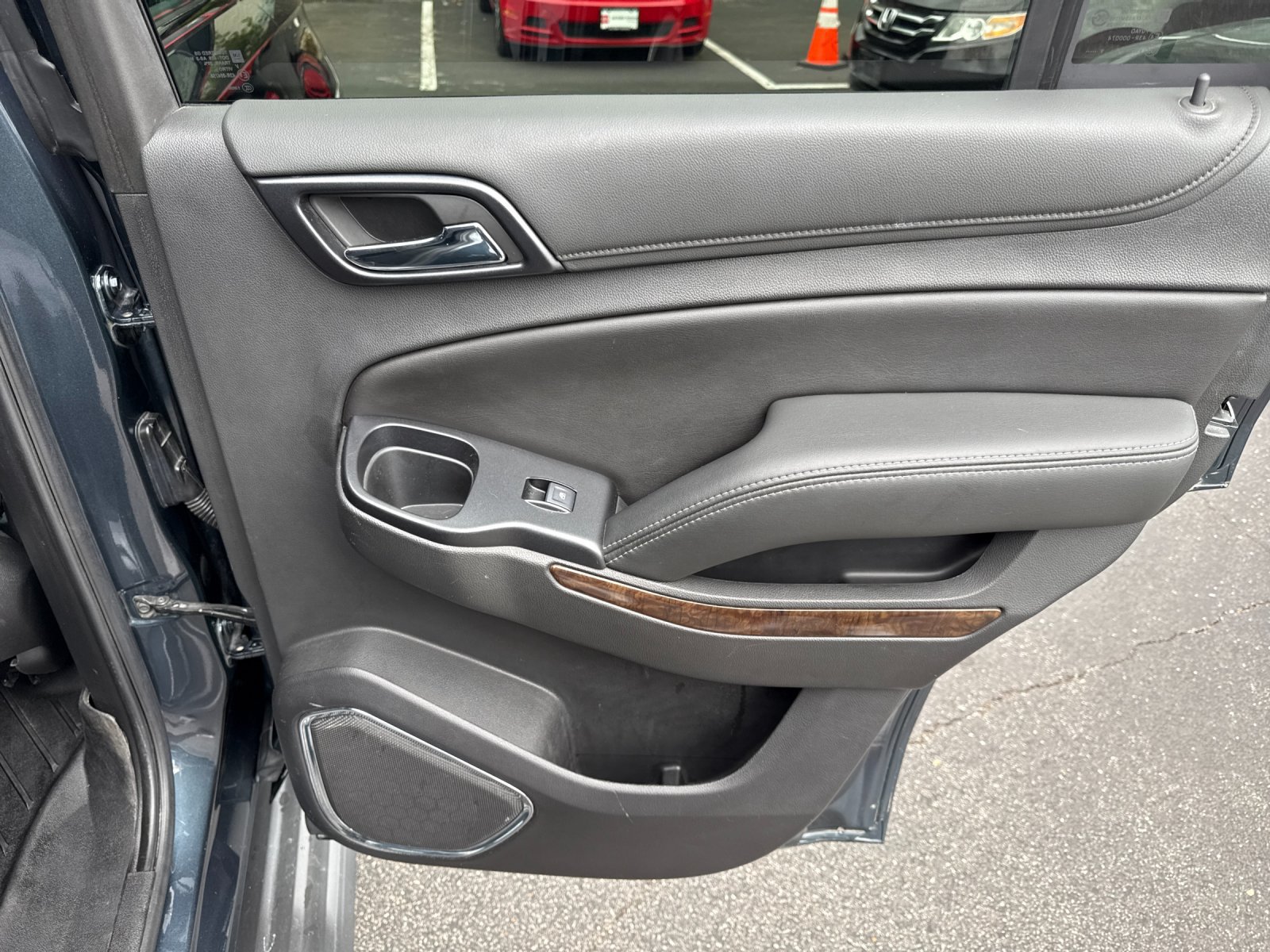 Used 2020 Chevrolet Tahoe LT AWD/4WD image 27