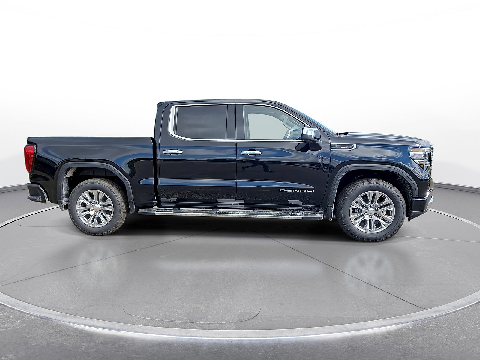 New 2026 GMC Sierra 1500 Denali w/ Technology Package AWD/4WD image 9