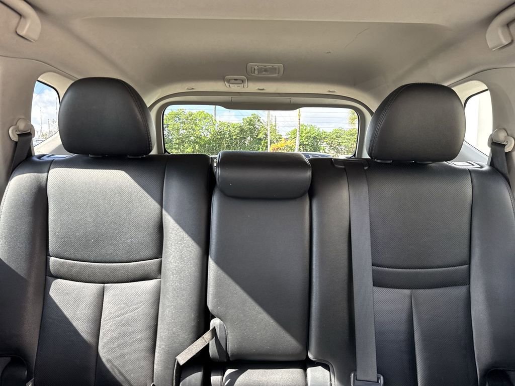 Used 2020 Nissan Rogue SL w/ Premium Package image 18