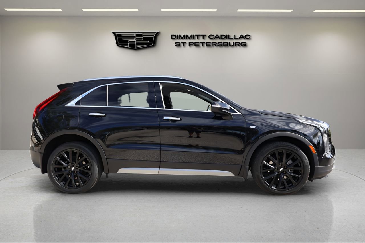 Used 2023 Cadillac XT4 Premium Luxury image 6