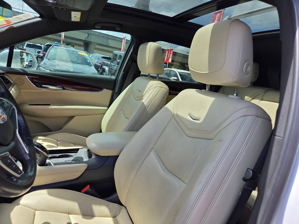 Used 2019 Cadillac XT5 Luxury FWD image 11
