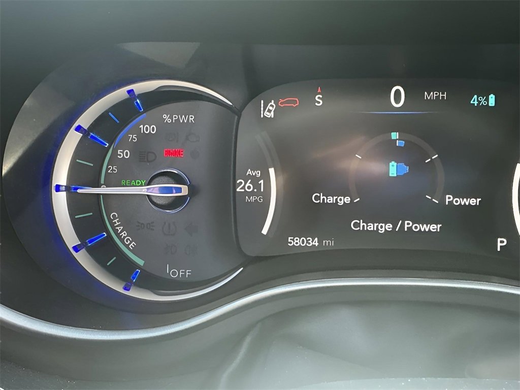 Used 2024 Chrysler Pacifica Select image 32