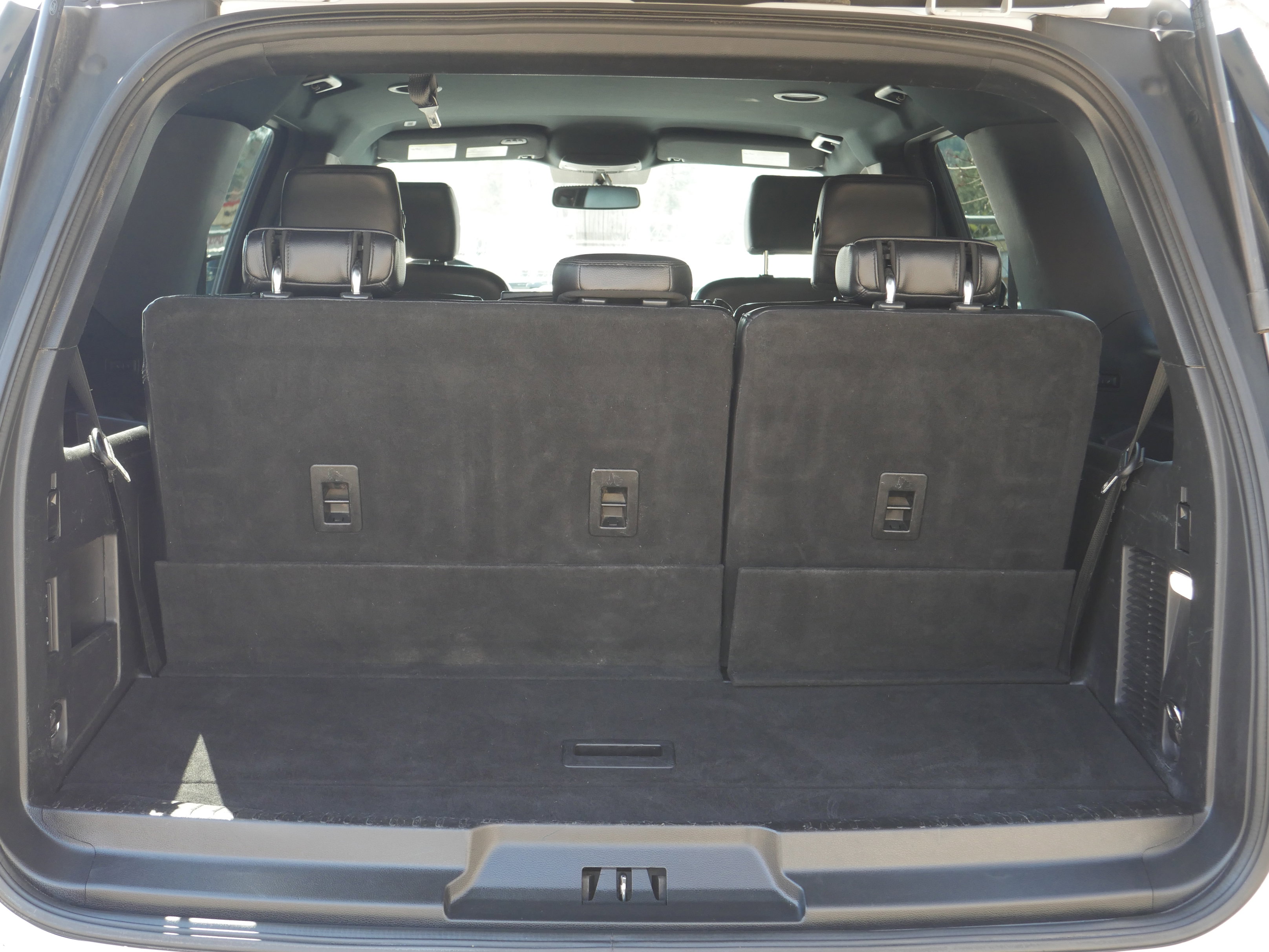 Used 2019 Ford Expedition XLT w/ Equipment Group 201A AWD/4WD image 21