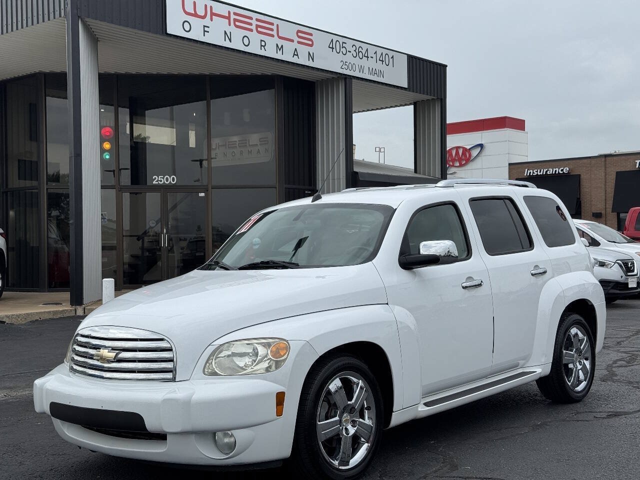 Used 2011 Chevrolet HHR LT w/ LT Preferred Equipment Group FWD image 1